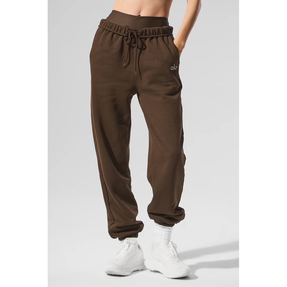 Alo Yoga, Accolade Sweatpants, Espresso, Size M, NWT, MSRP $138